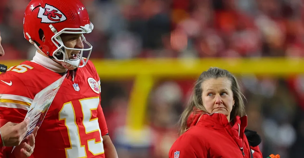 Mahomes’ Week-1 Return Fueled by Chiefs Trainer’s Guidance