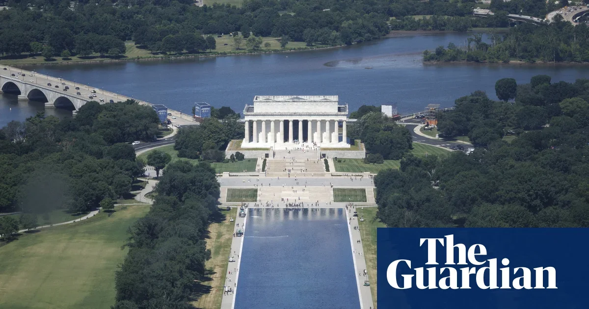 Pressure to Prove Sabotage Claims Clouds Lincoln Memorial Pool Renovation