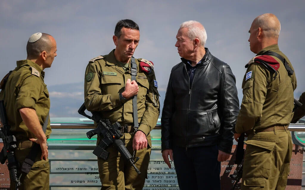 Reservists' Absence and Judicial Reform Spark Concerns in Israeli Military.