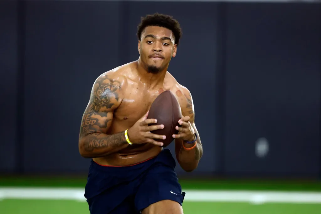 No. 25 Dilemma for the Bears: DE or Safety in a four-pick draft plan