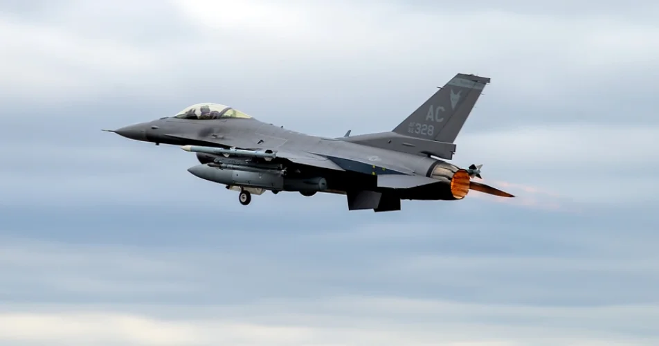 F-16s Escort Civilian Plane from DC Restricted Airspace
