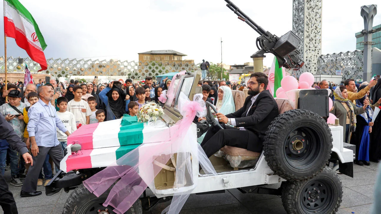 Iran holds mass weddings to bolster wartime morale and sacrifice