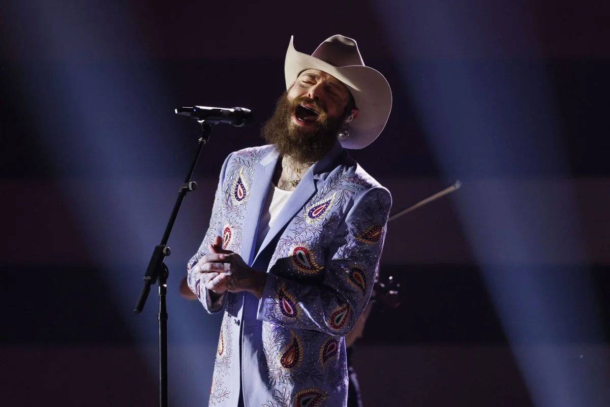 Post Malone pushes tour back to finish new album; Manilow delays Vegas residency