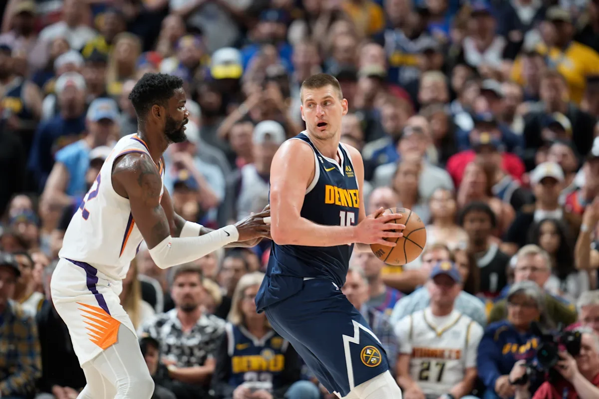 "Friday's NBA Action: Best Bets, DFS Picks, and Player Props"