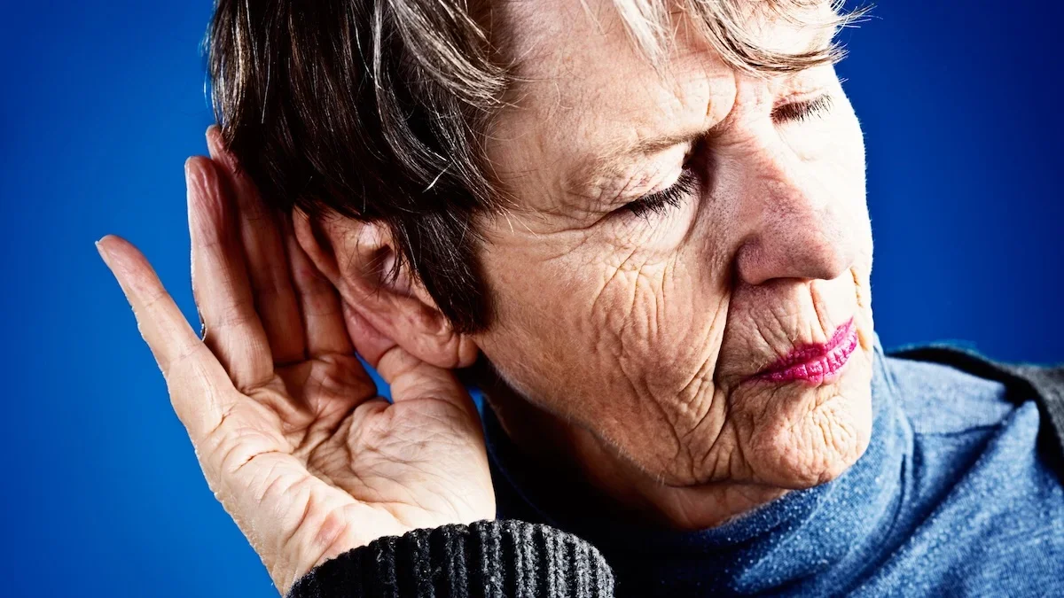 Eyes Open and Eyes Open Video: Visual Cues Boost Hearing in Noise