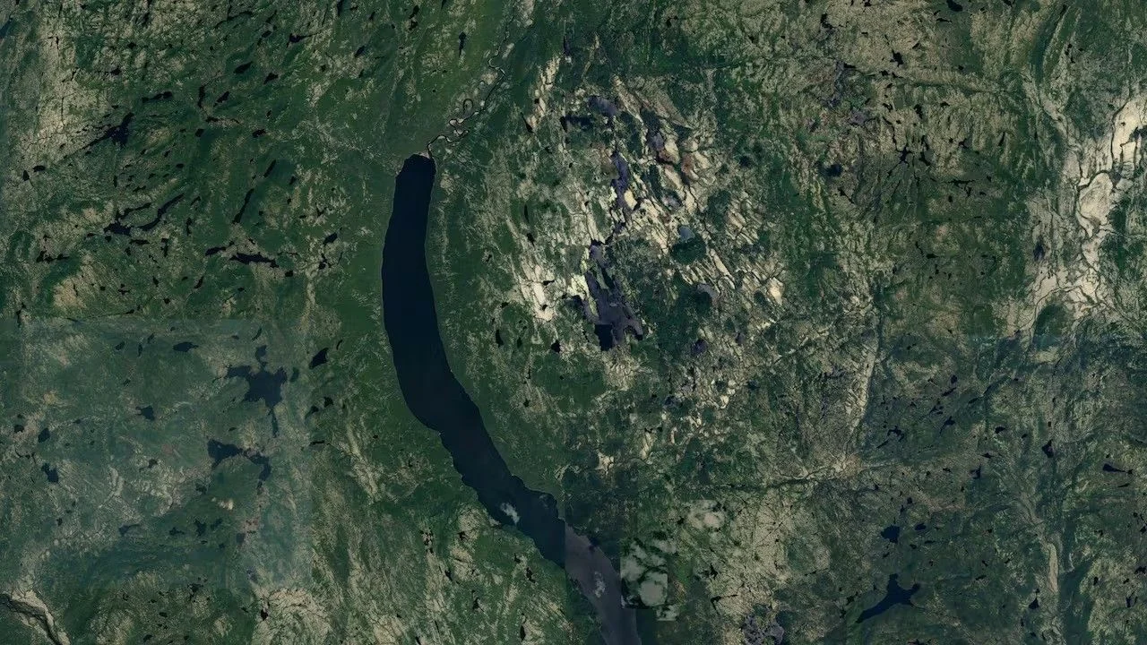 Google Maps stumble uncovers a 390-million-year-old meteor crater in Quebec