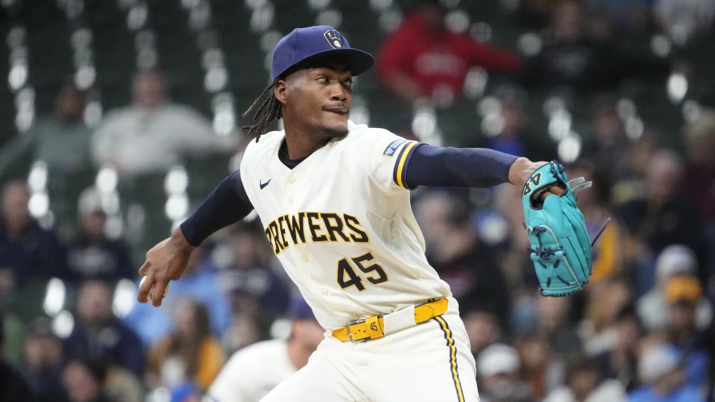 Uribe Becomes Brewers' Closer as Jansen Reaches 480 Saves, No. 3 All-Time