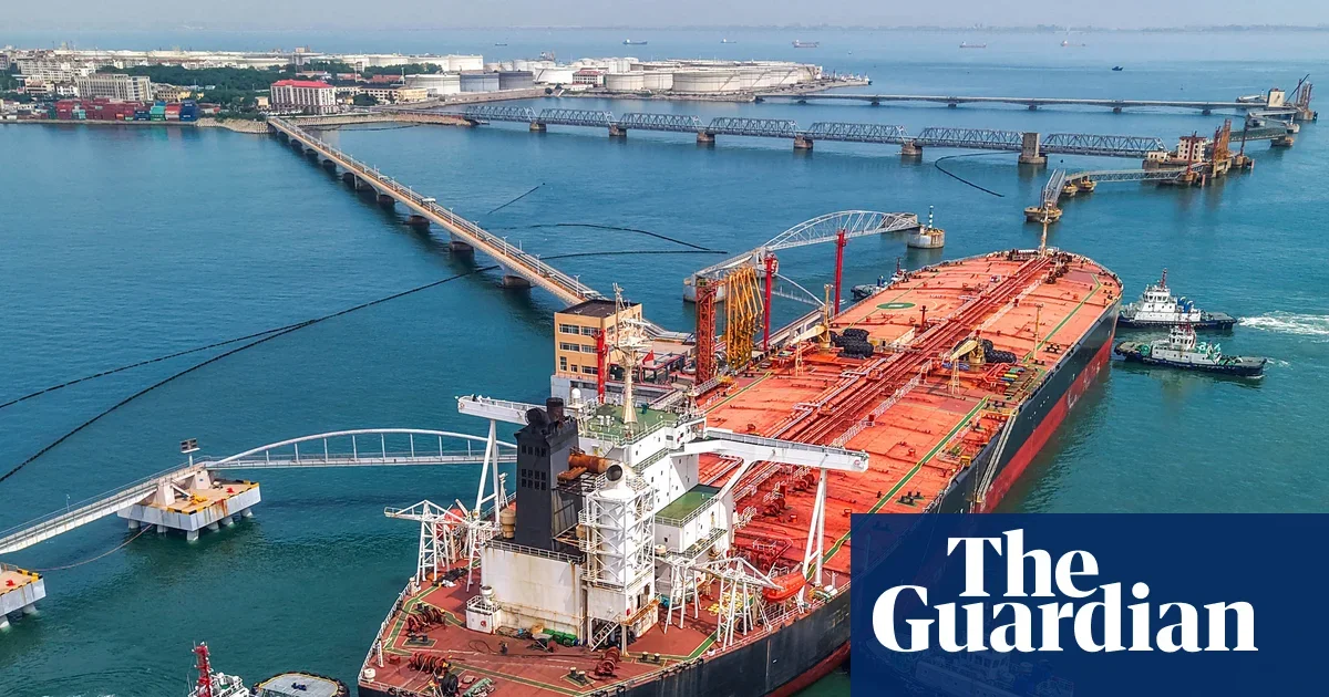 Oil slides as Trump signals near Iran deal, reviving Hormuz hopes