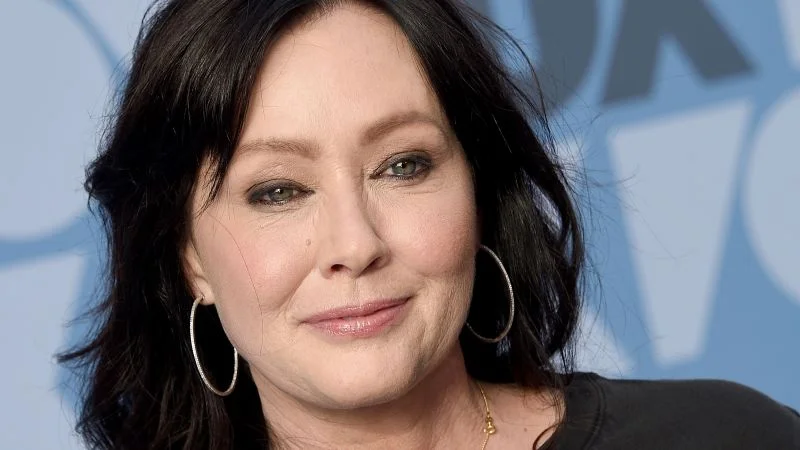 Shannen Doherty's Cancer Spreads to Brain, Shares Emotional Update.