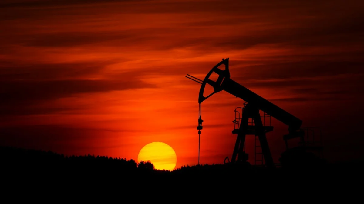 Oil Market Heads for a New Rally on Hormuz Risks and Chinese Demand Rebound
