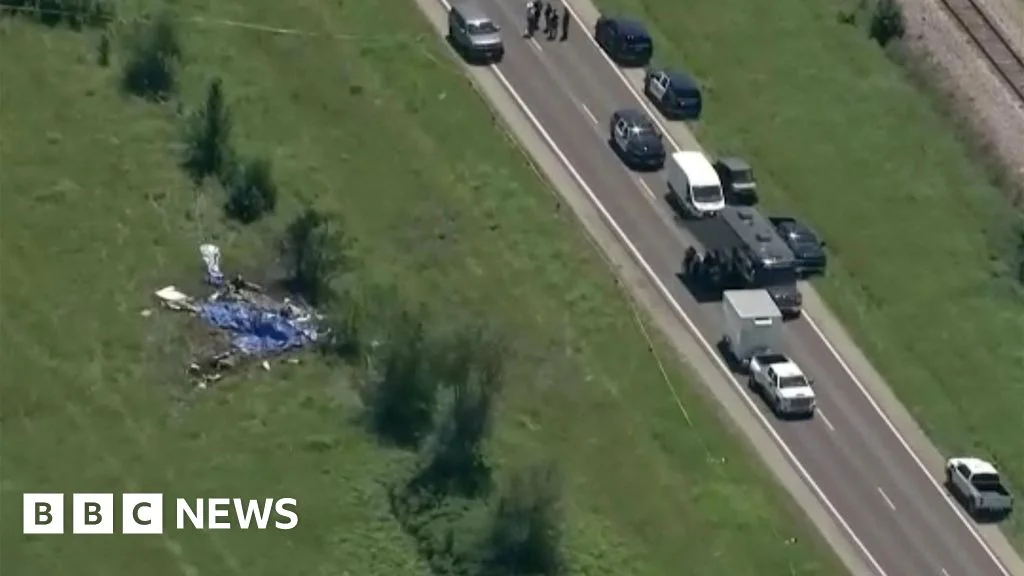 Twelve Die After Missouri Skydiving Flight Crashes on Takeoff