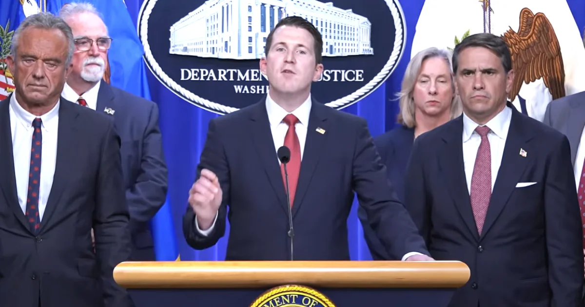 Florida-linked sweep charges 455 in $6.5B health-care fraud crackdown
