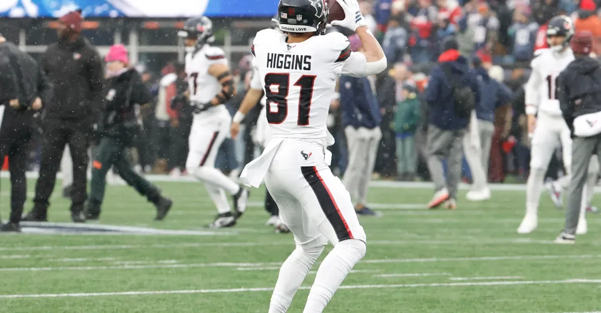 Texans’ Week 1 plans take a hit as Higgins heads to season-ending injury