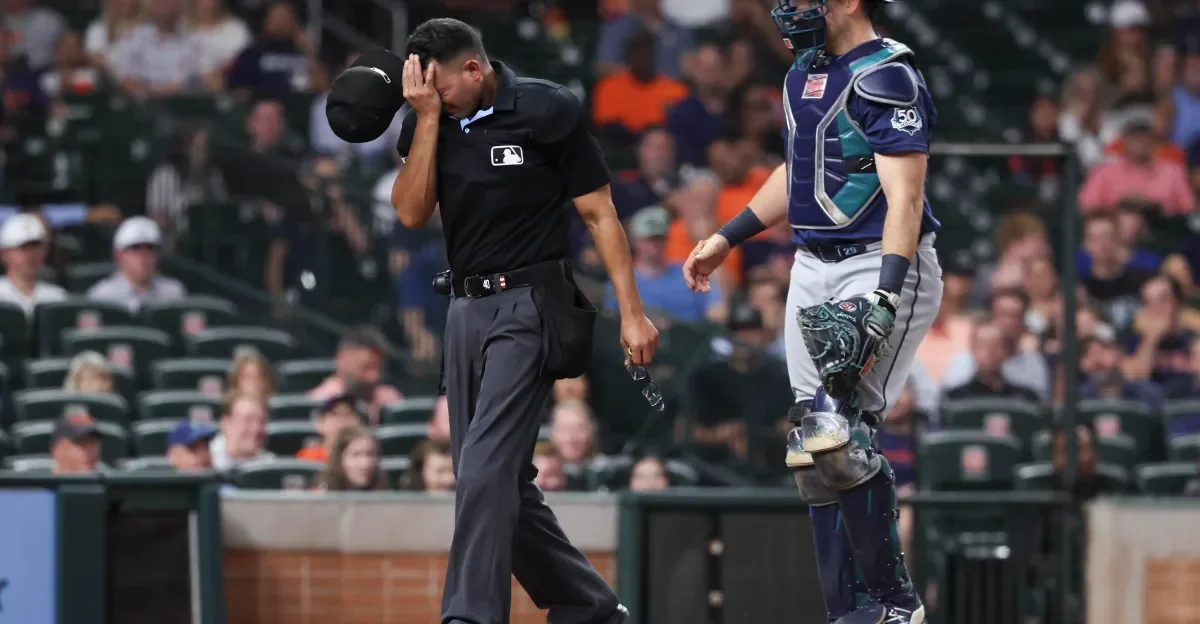 Astros walk off in extras as Raleigh exits with injury; Miller shines in Mariners loss