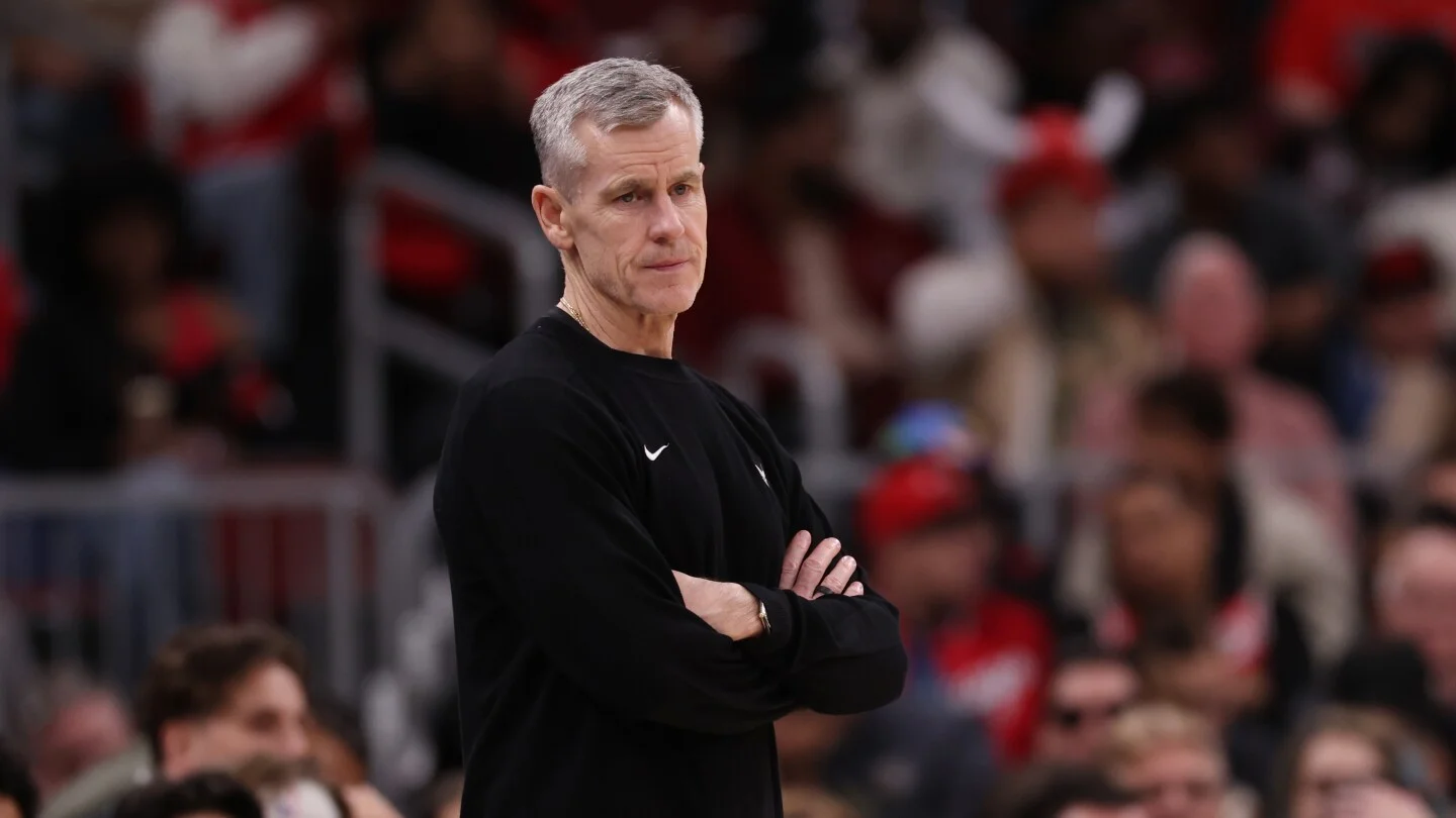 Donovan exits Bulls after six-season run as front-office reshuffle begins
