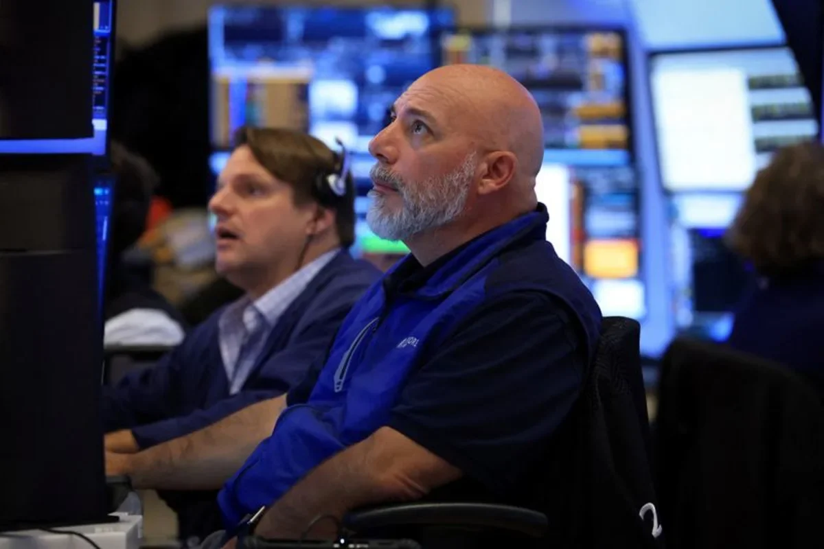 Payrolls data, Broadcom results put stock rally on edge