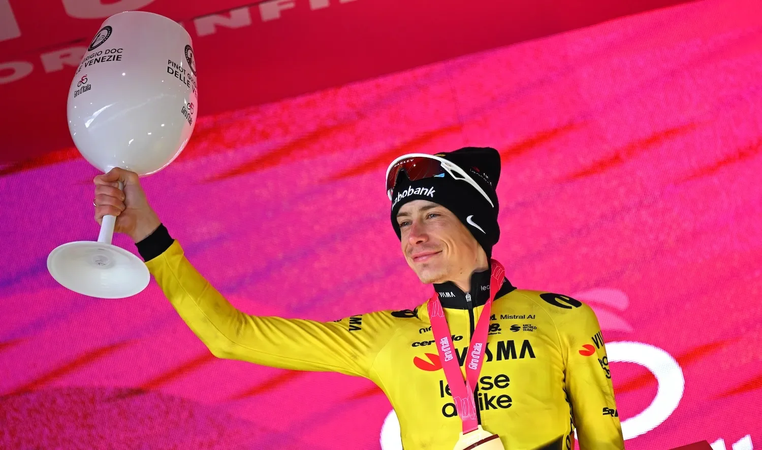 Vingegaard Confronts the Pogacar Standard on Giro Stage 9