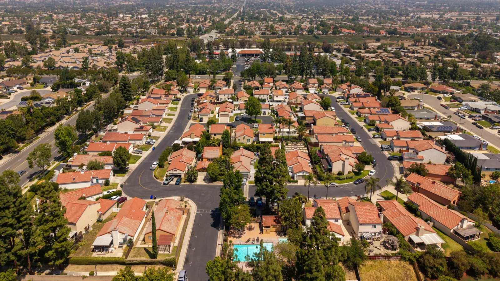 Mortgage Rates Rise, Refi Demand Slumps by 18%