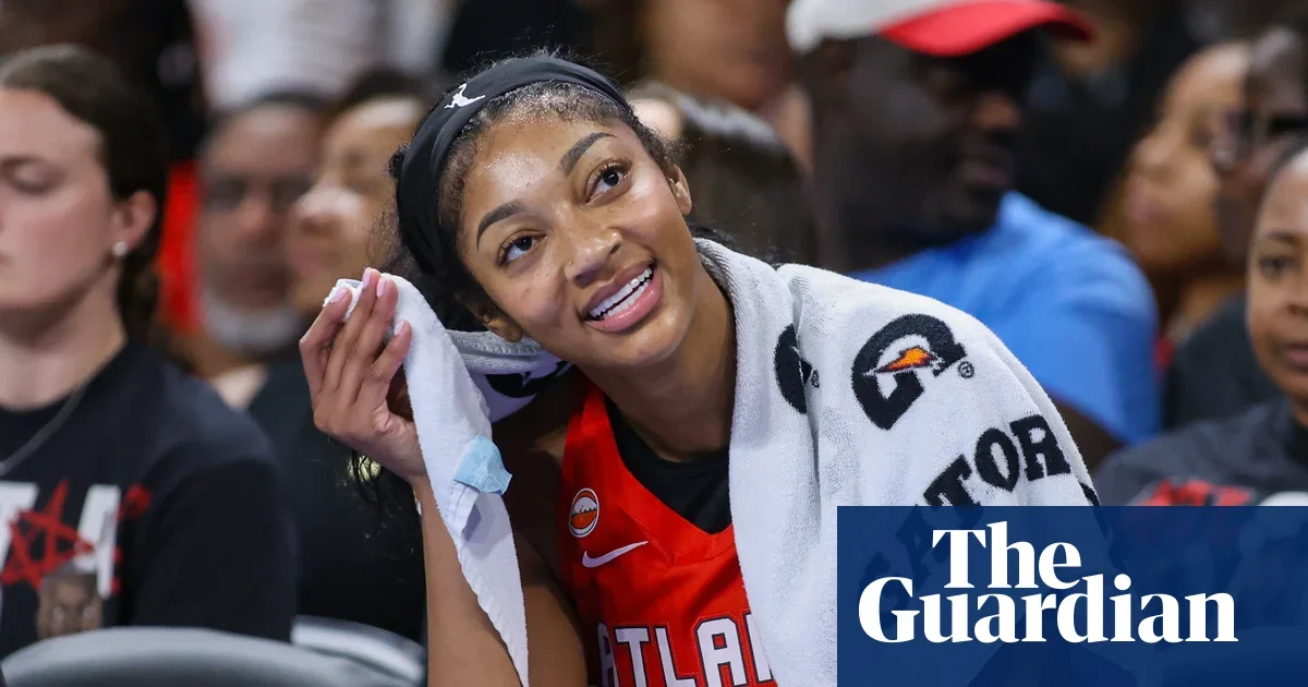 Reese shatters two WNBA rebounding records in Dream win