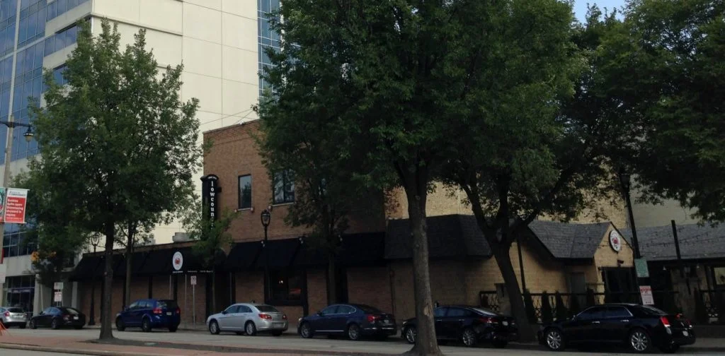 Milwaukee’s Lowcountry Seafood Closes Amid Water Street Turnover