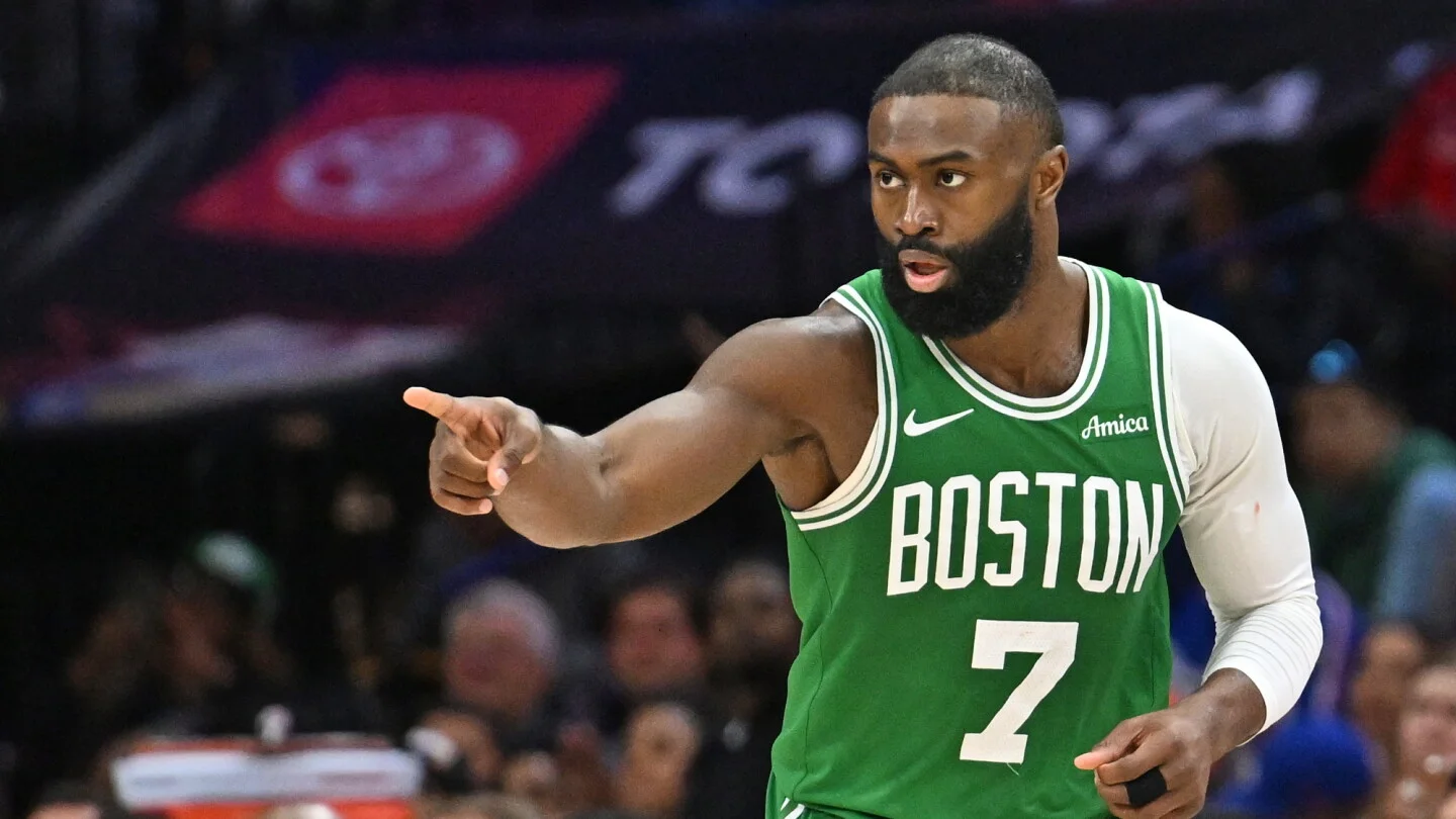76ers land Brown in blockbuster swap with Celtics for Paul George