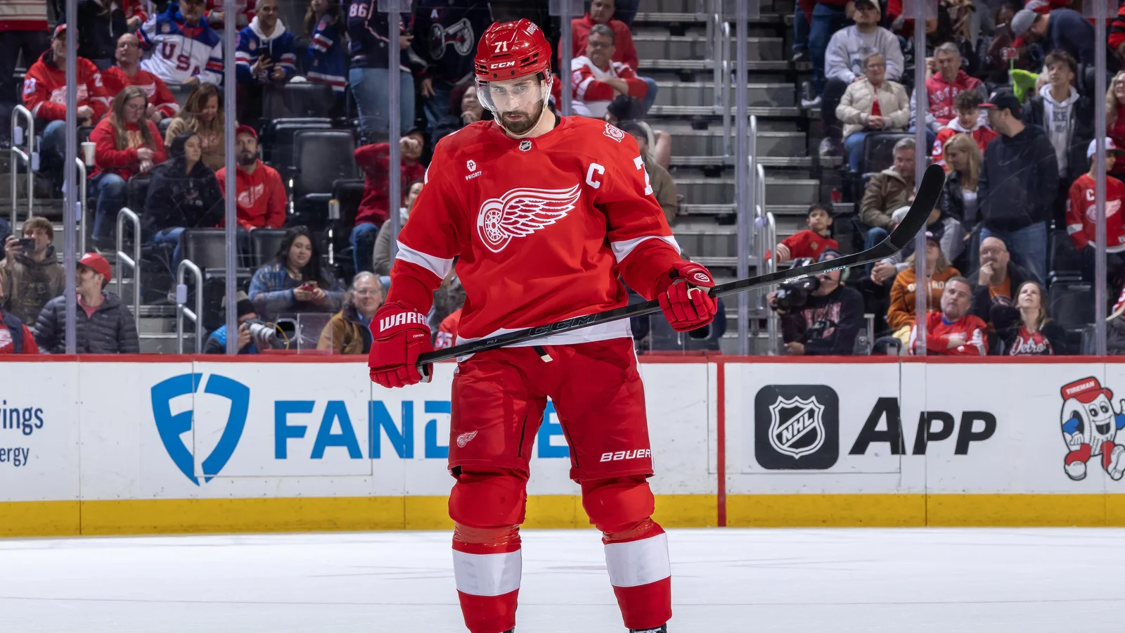 Larkin Open to Trade as Wings Navigate Contender Chase Ahead of 2026 Draft