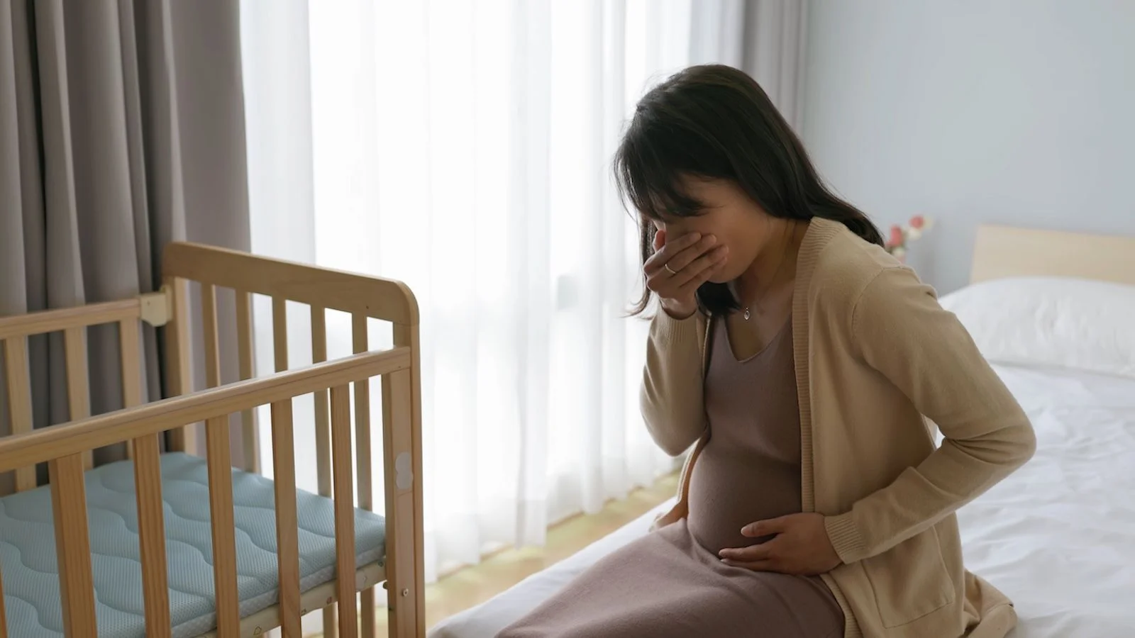 Genetic trigger for extreme pregnancy nausea identified in largest study to date