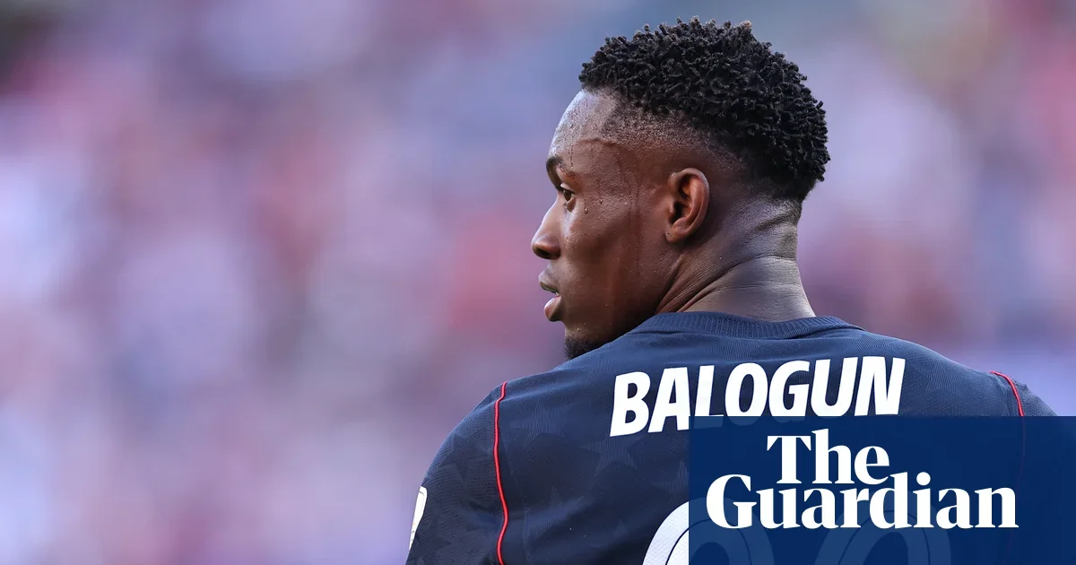 Deadline-day collapse leaves Everton striker short as Balogun deal falls through