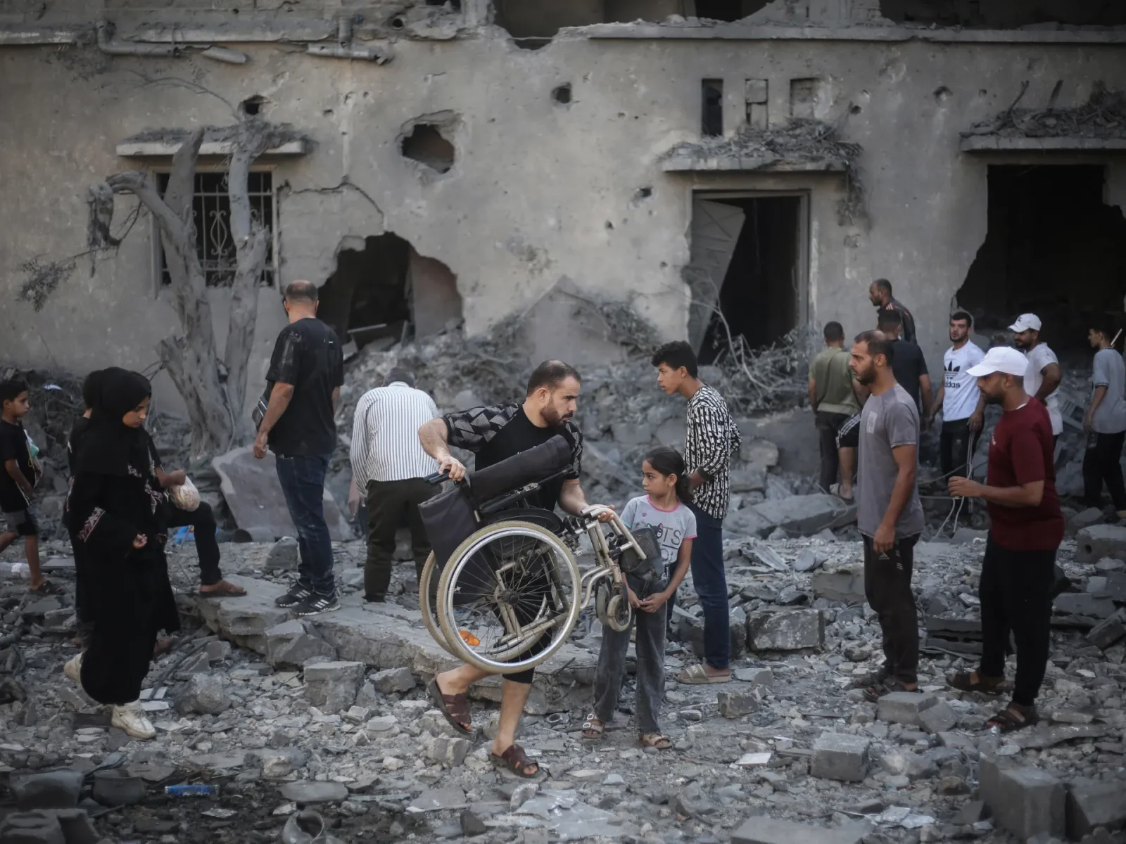 Ceasefire talks stall as Israeli strikes kill four, including children, across Gaza