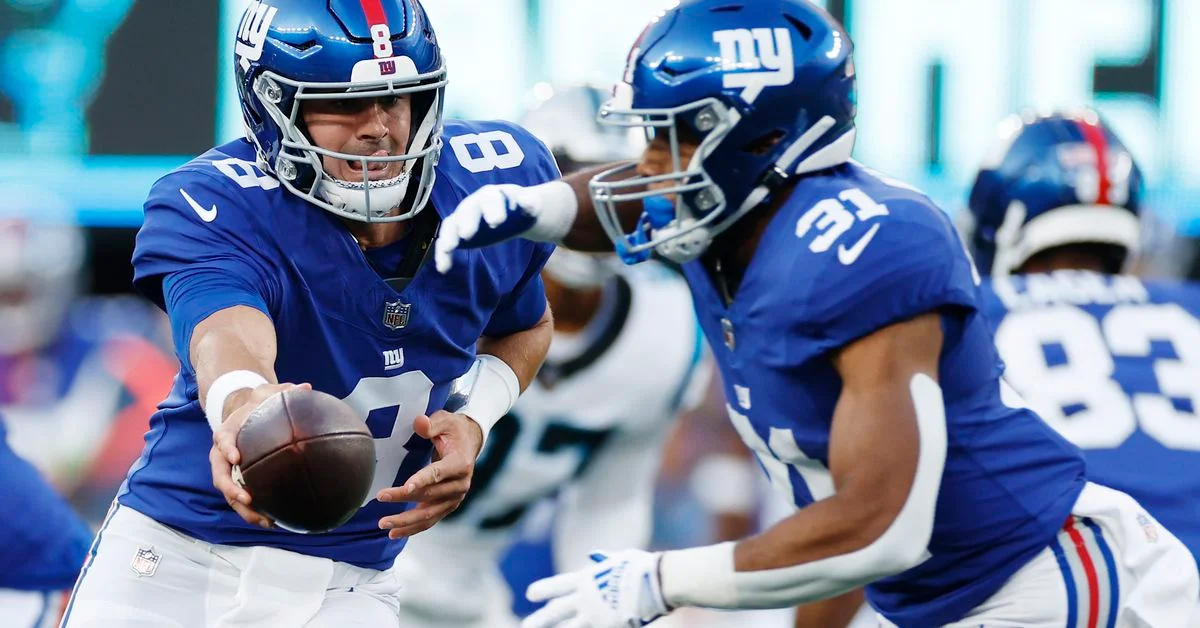 "Daniel Jones leads Giants to narrow victory over Panthers, 21-19"