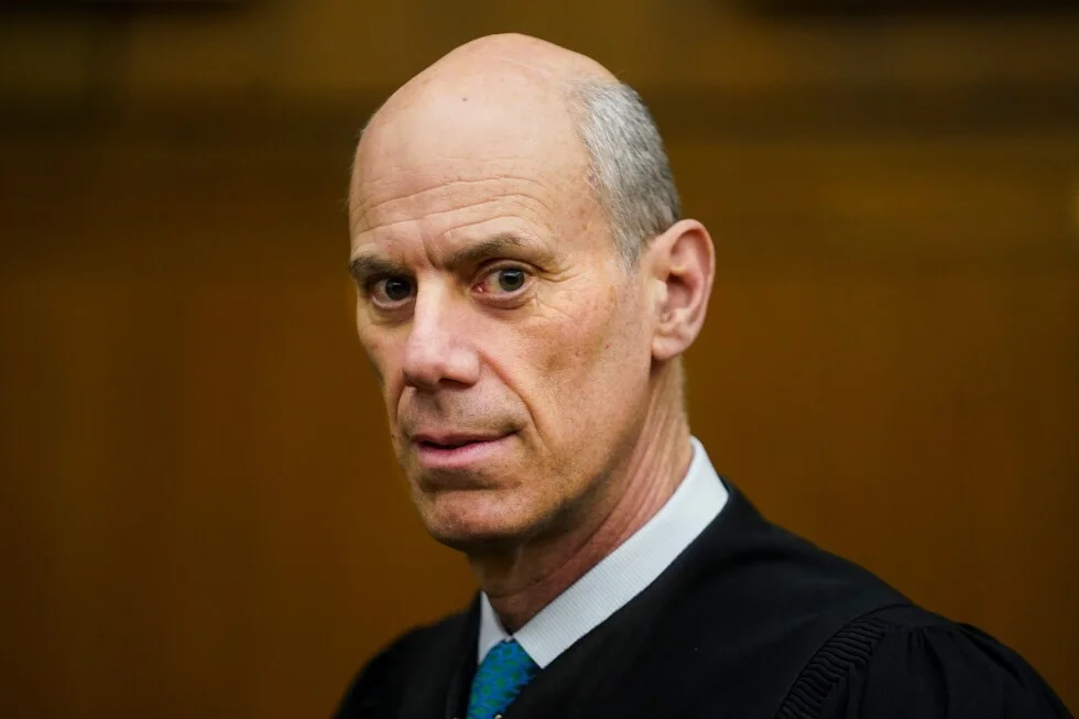 Appeals Court Halts Contempt Probe Over Trump Deportation Flights