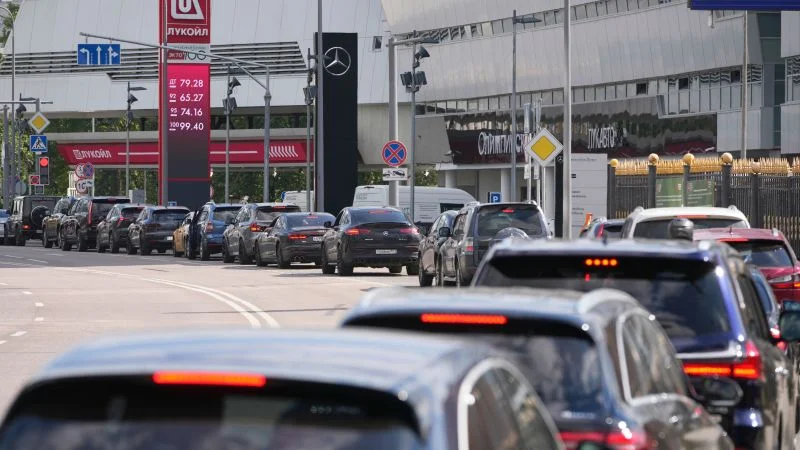 Russia’s fuel crisis deepens as Ukraine drone strikes hit refineries