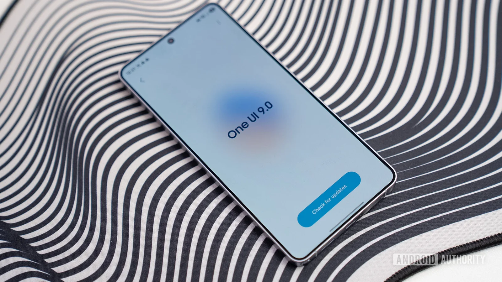 Galaxy phones gain a network speed meter with One UI 9