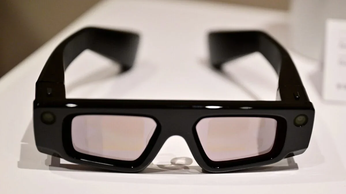 Snap’s Specs AR Glasses Aim High With a $2,500 Fall Launch