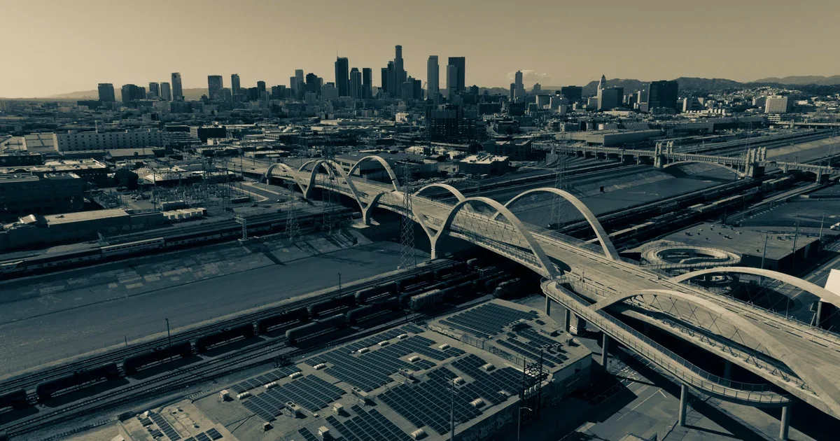 Teen's social media stunt ends in tragic death on Los Angeles bridge