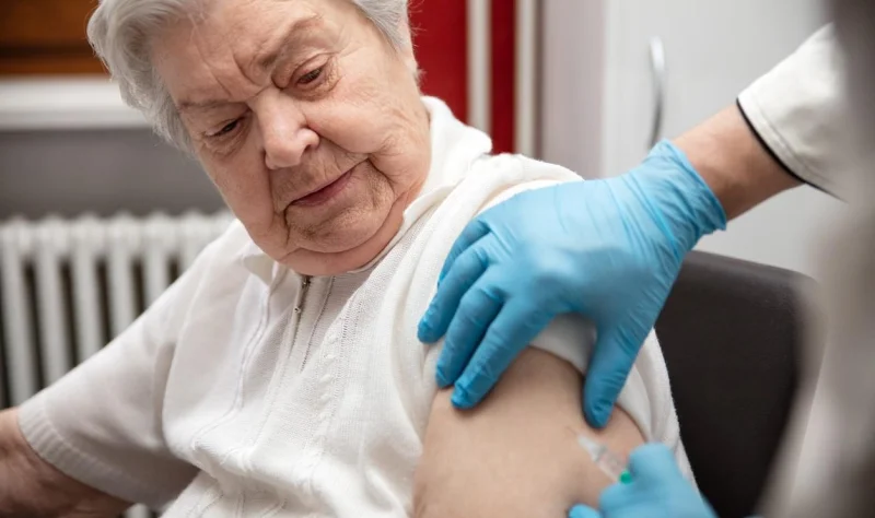 States Diverge on COVID Vaccine Access as Federal Guidance Lags