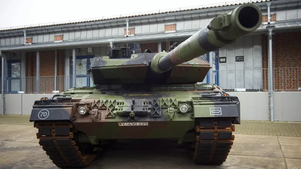 "NATO Chief Applauds Norway's Military Aid to Ukraine"