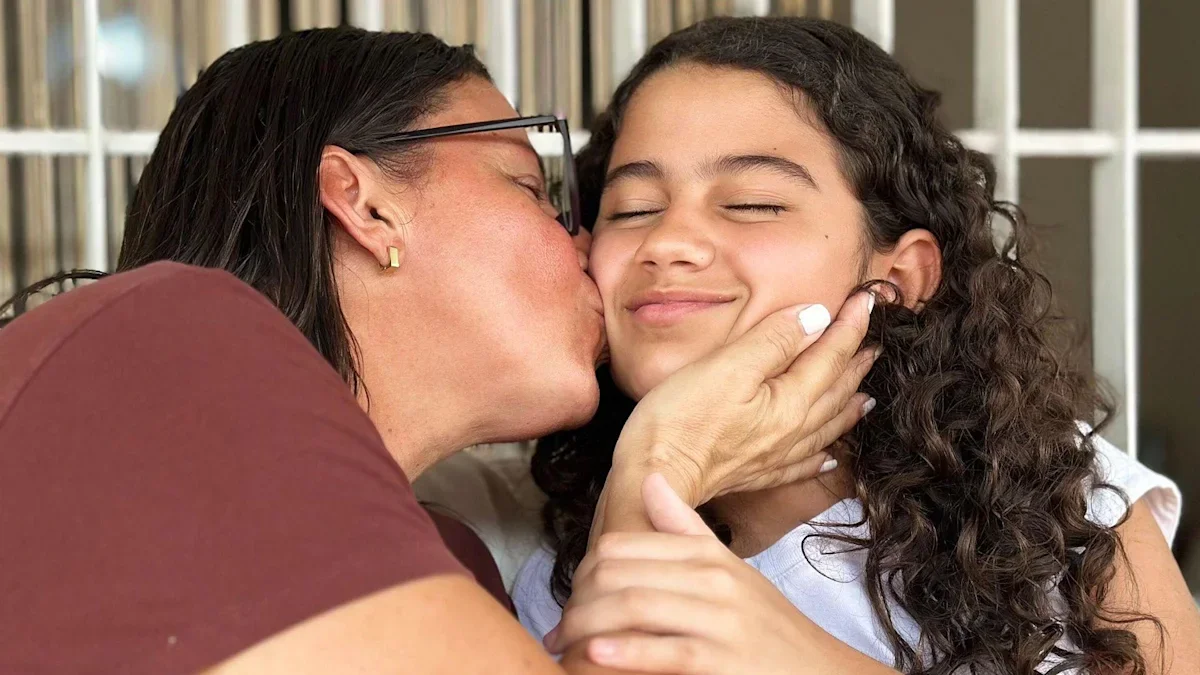 Ketchup and cheese kept Venezuelan girl alive for 32 hours under quake rubble