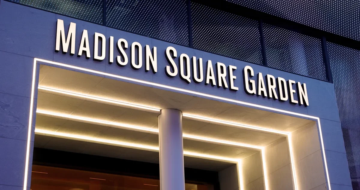 Tragic Balcony Fall at Goose Show Shocks MSG
