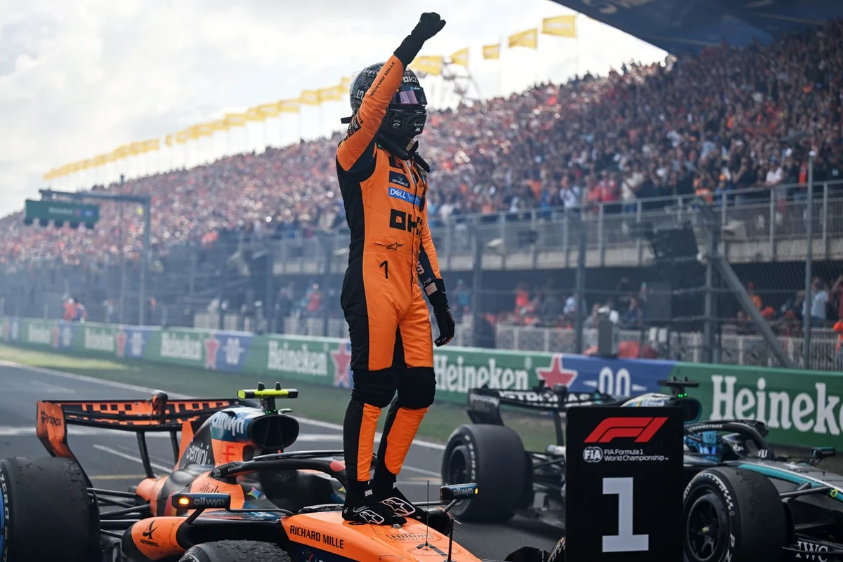 Norris tops chaotic Dutch GP as Verstappen crashes out early