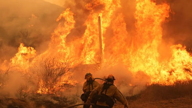 Southern California Wildfire Expands to 5,000 Acres, Triggering Evacuations