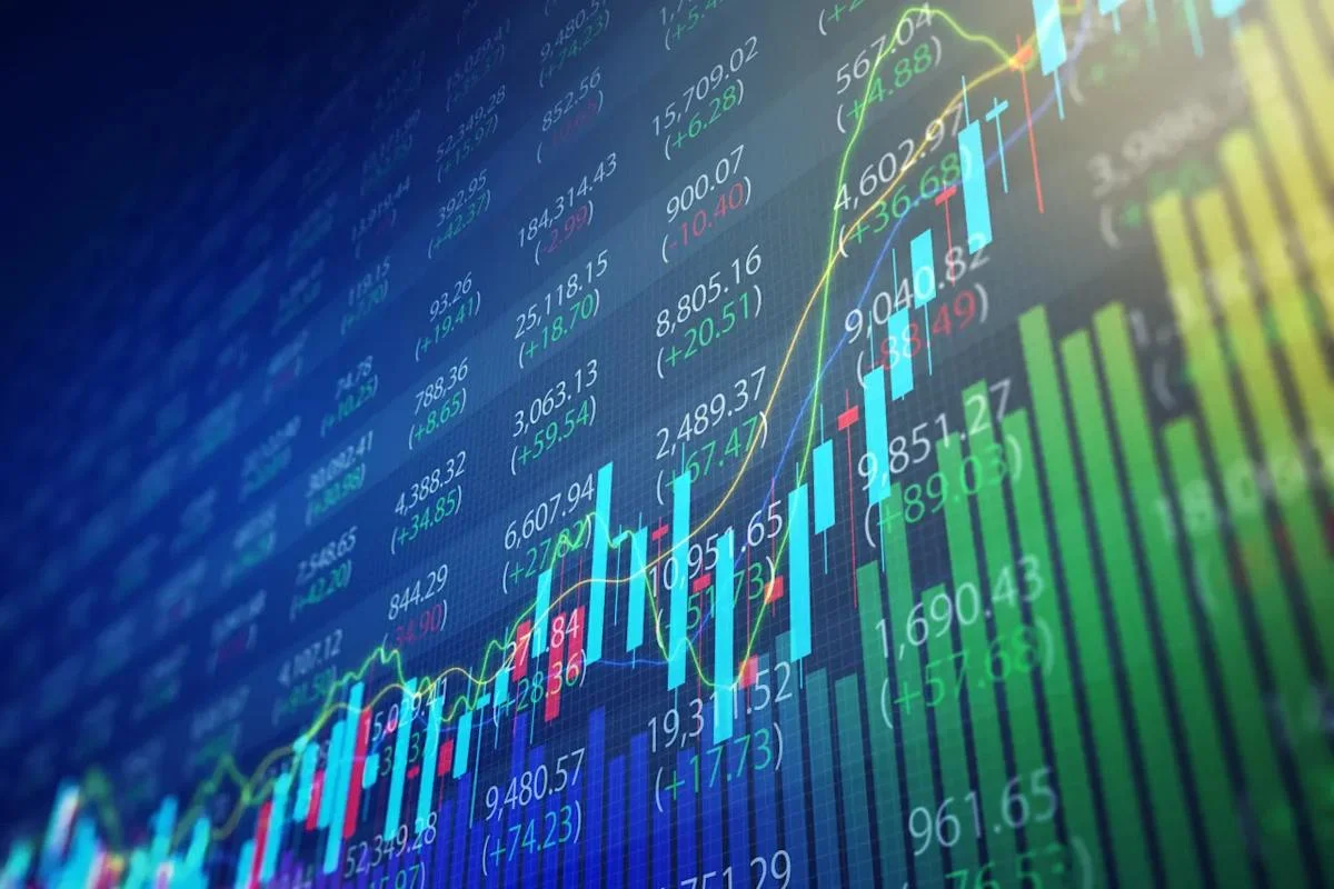 Retail Bets Rally Around Space ETFs Before SpaceX IPO
