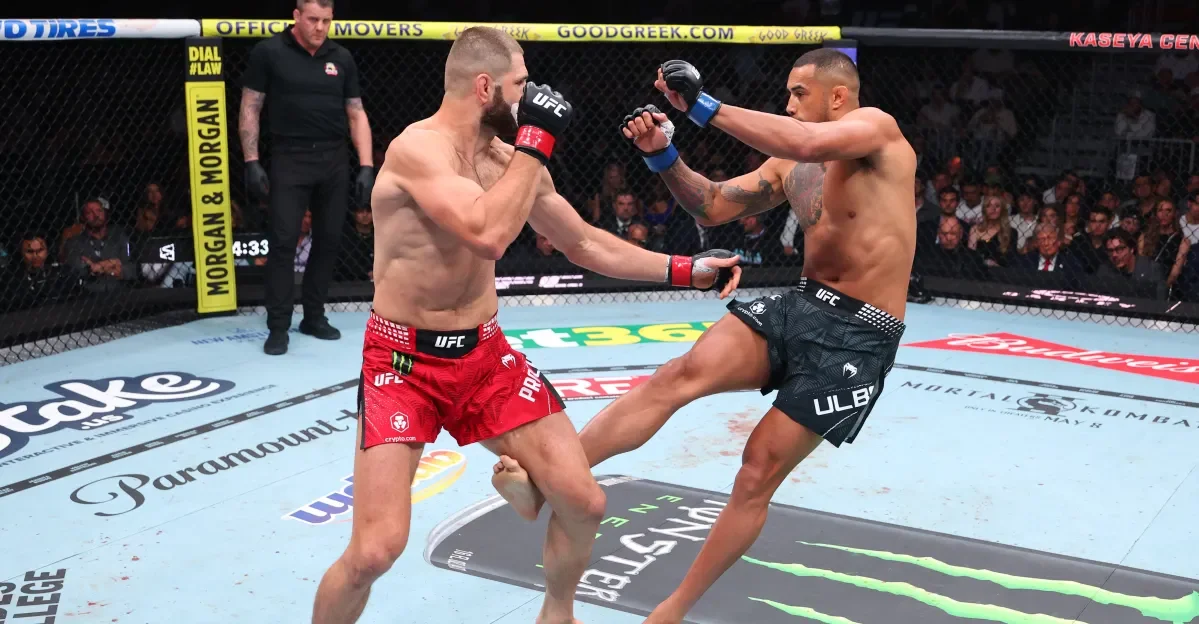 Ulberg Caps Dramatic Comeback to Crown Himself UFC Light Heavyweight Champion at UFC 327
