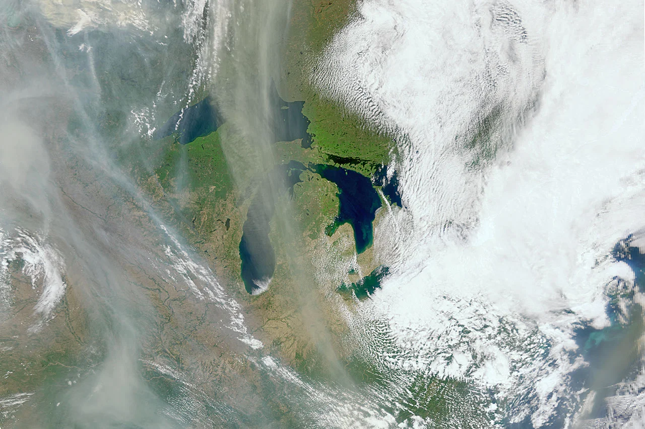 PACE Expands Fire Insight with Hyperspectral Eyes on Smoke and Burn Scars