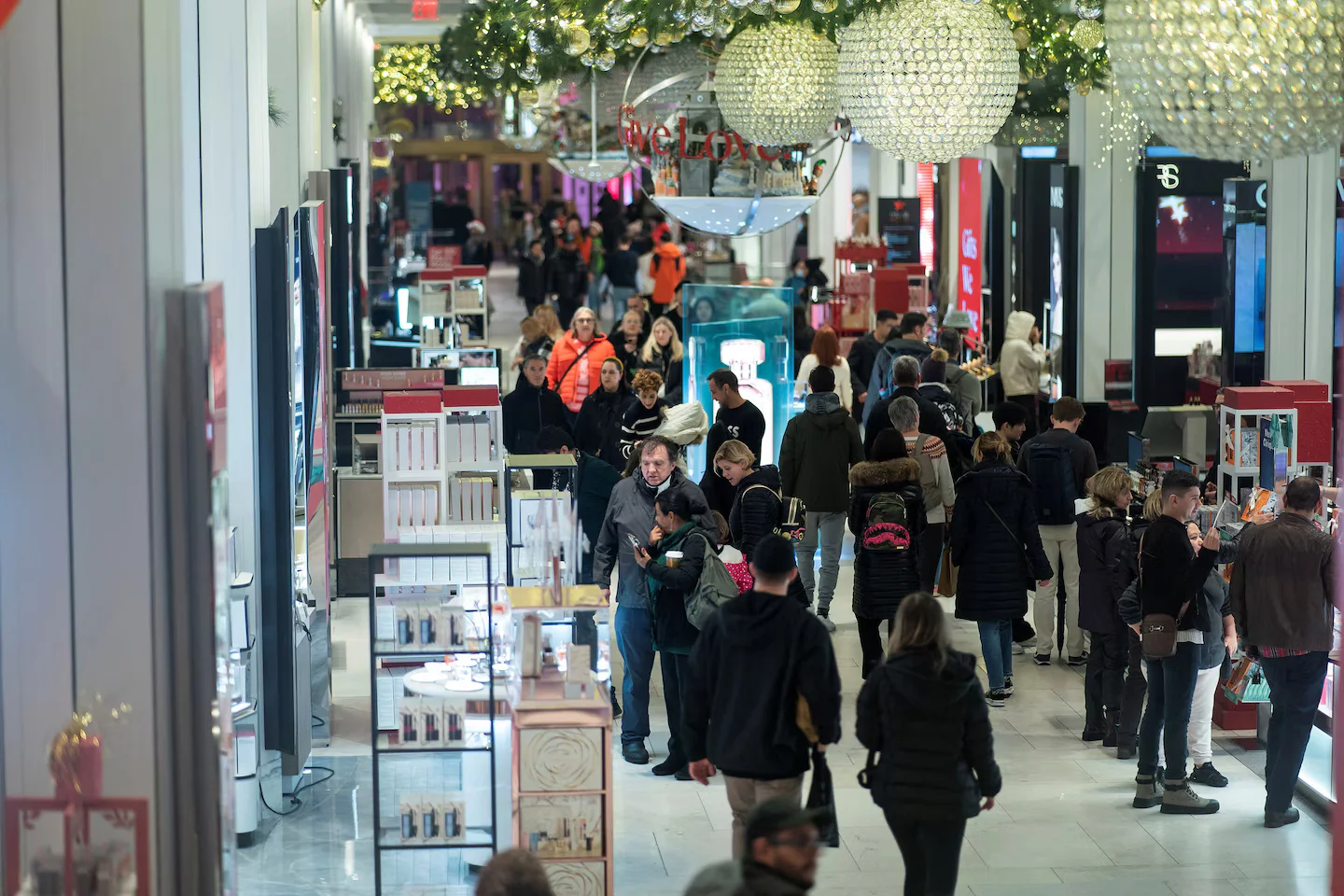 "Inflation Rate Surges to 3.1% Ahead of Fed Meeting, Economy Remains Unscathed"