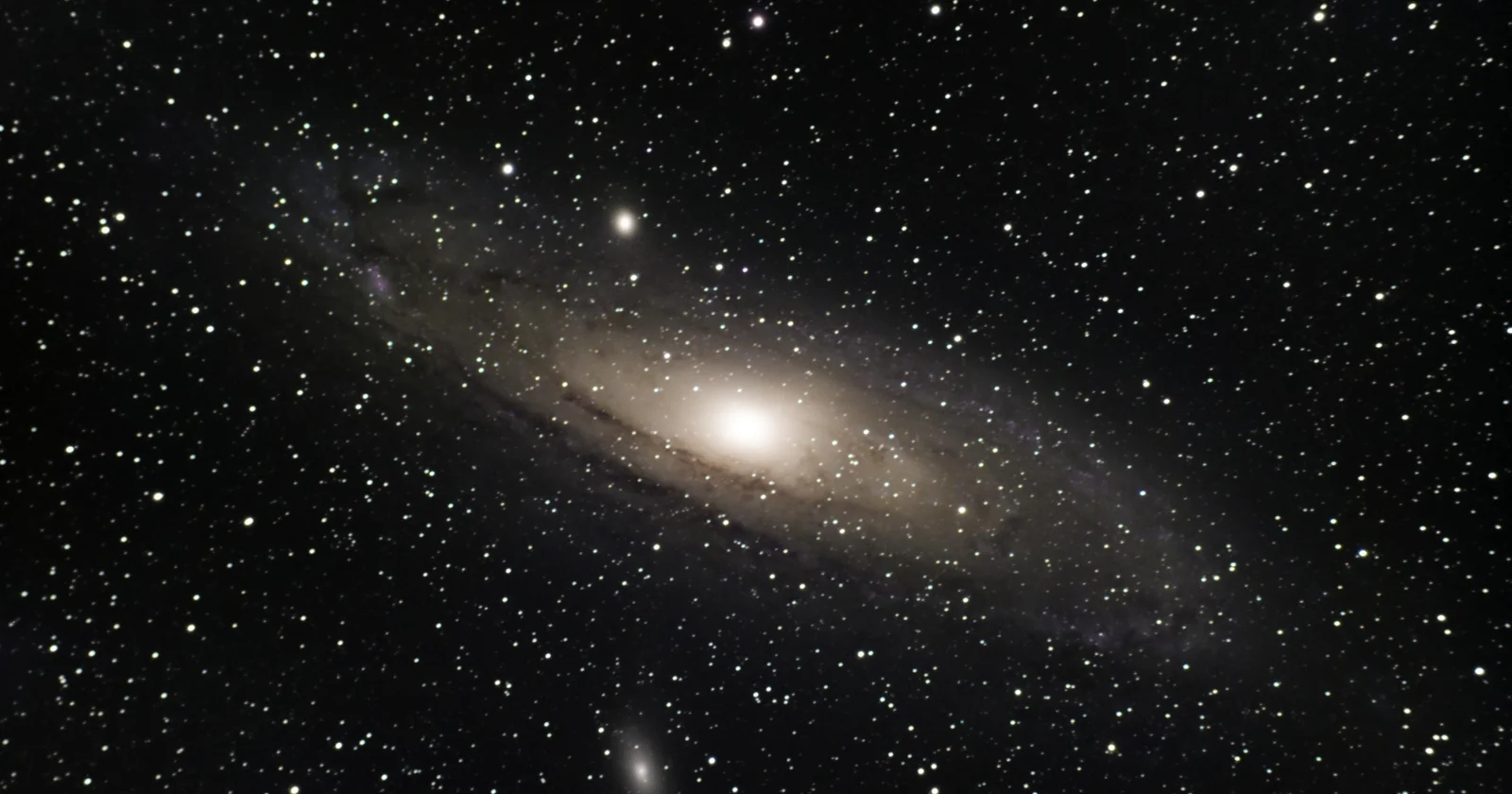 Ancient Interstellar Visitor 3I/ATLAS Carries CO2-Rich Coma Through Our Solar System