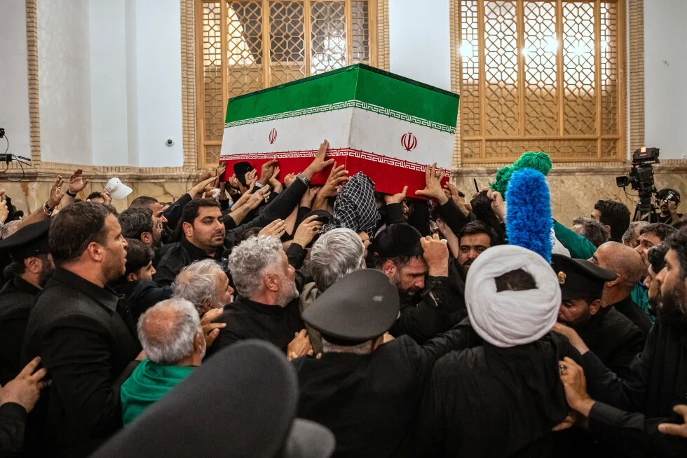Trump escalates tone as Iran tensions rise after Khamenei funeral chants