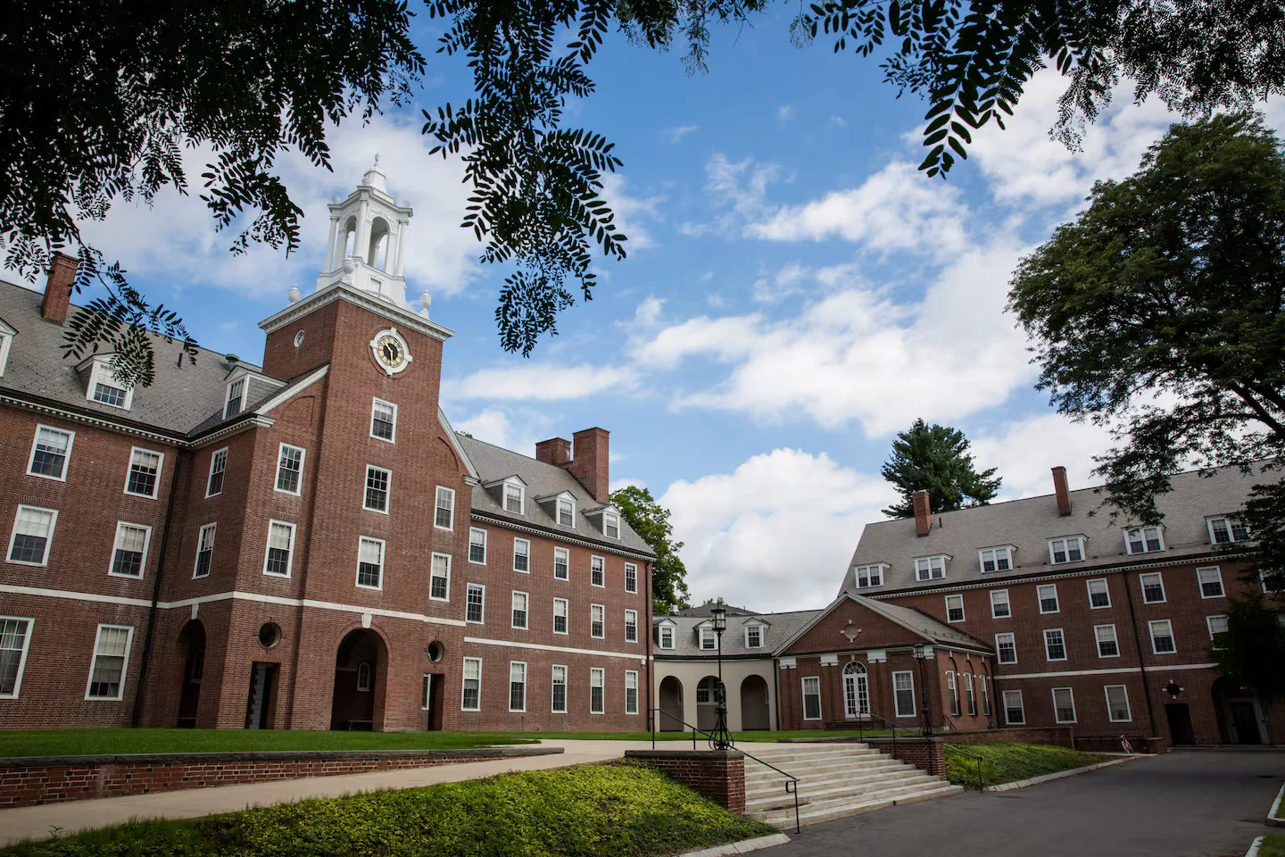 Federal probe targets Smith College over transgender admissions and women-only spaces