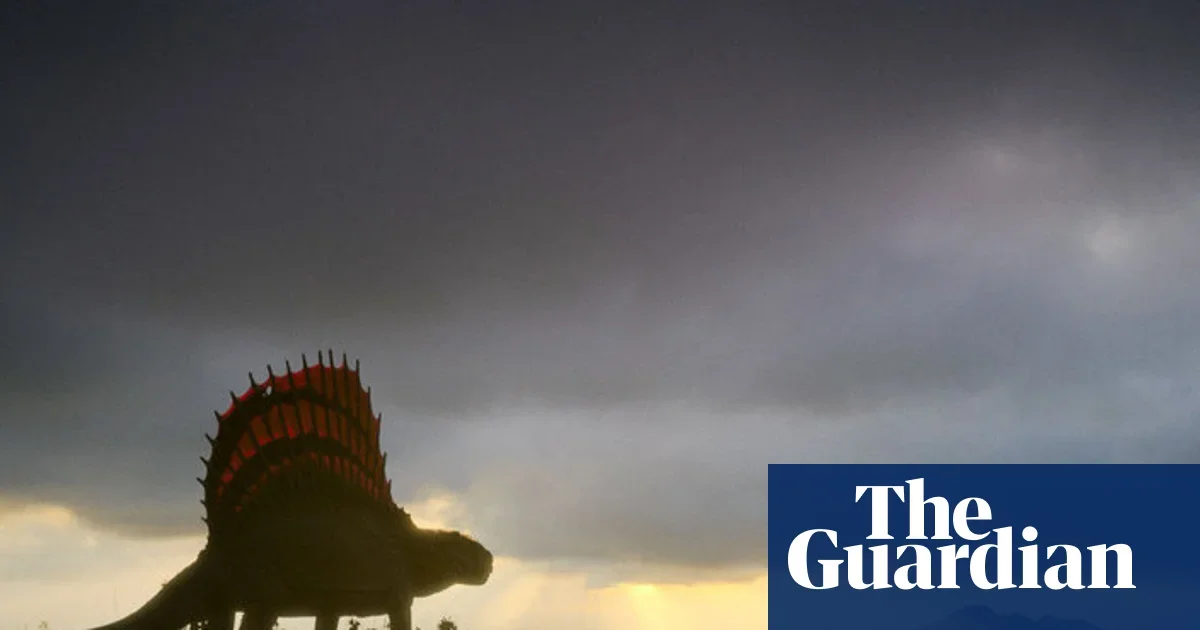 Surviving Earth: How Life Keeps Rebounding Through Catastrophe