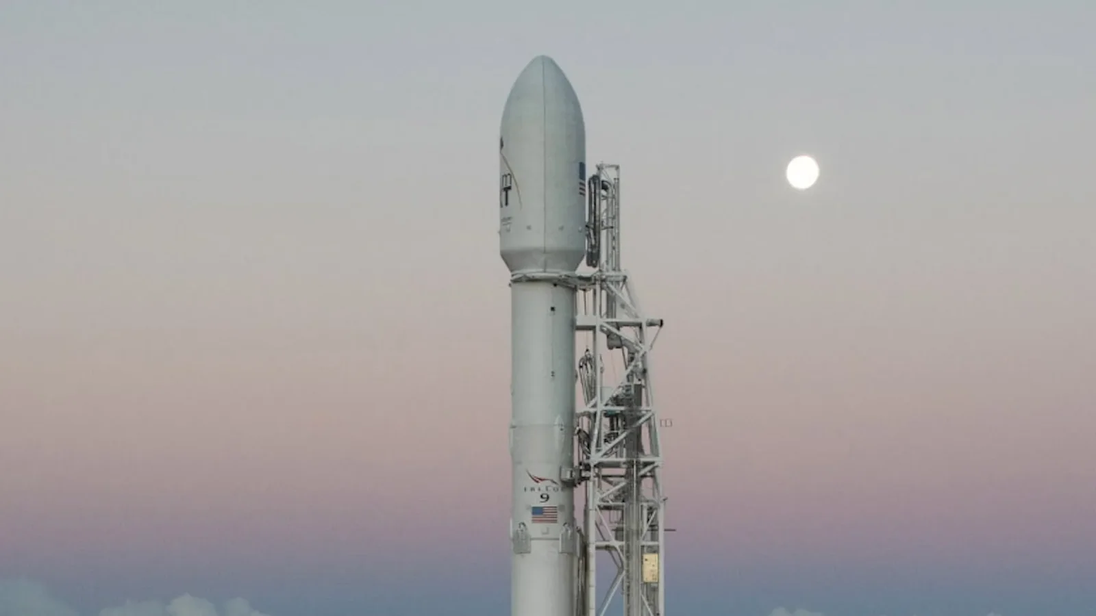 Mach-7 Moon Crash: Falcon 9 Upper Stage Heads for Einstein Crater